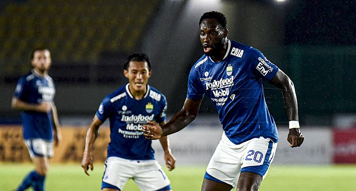 Semringahnya Robert setelah Wander Luiz dan Castillion Cetak Gol